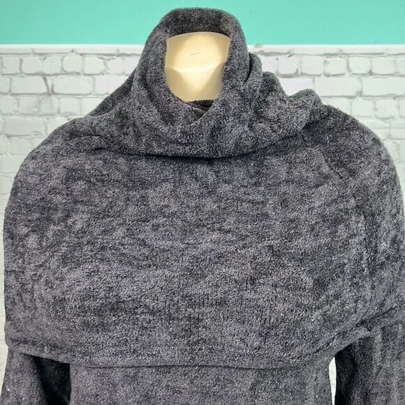 Athleta Cocoon Cozy Cowl Neck 3 Way Sweater size small - Picture 2 of 7